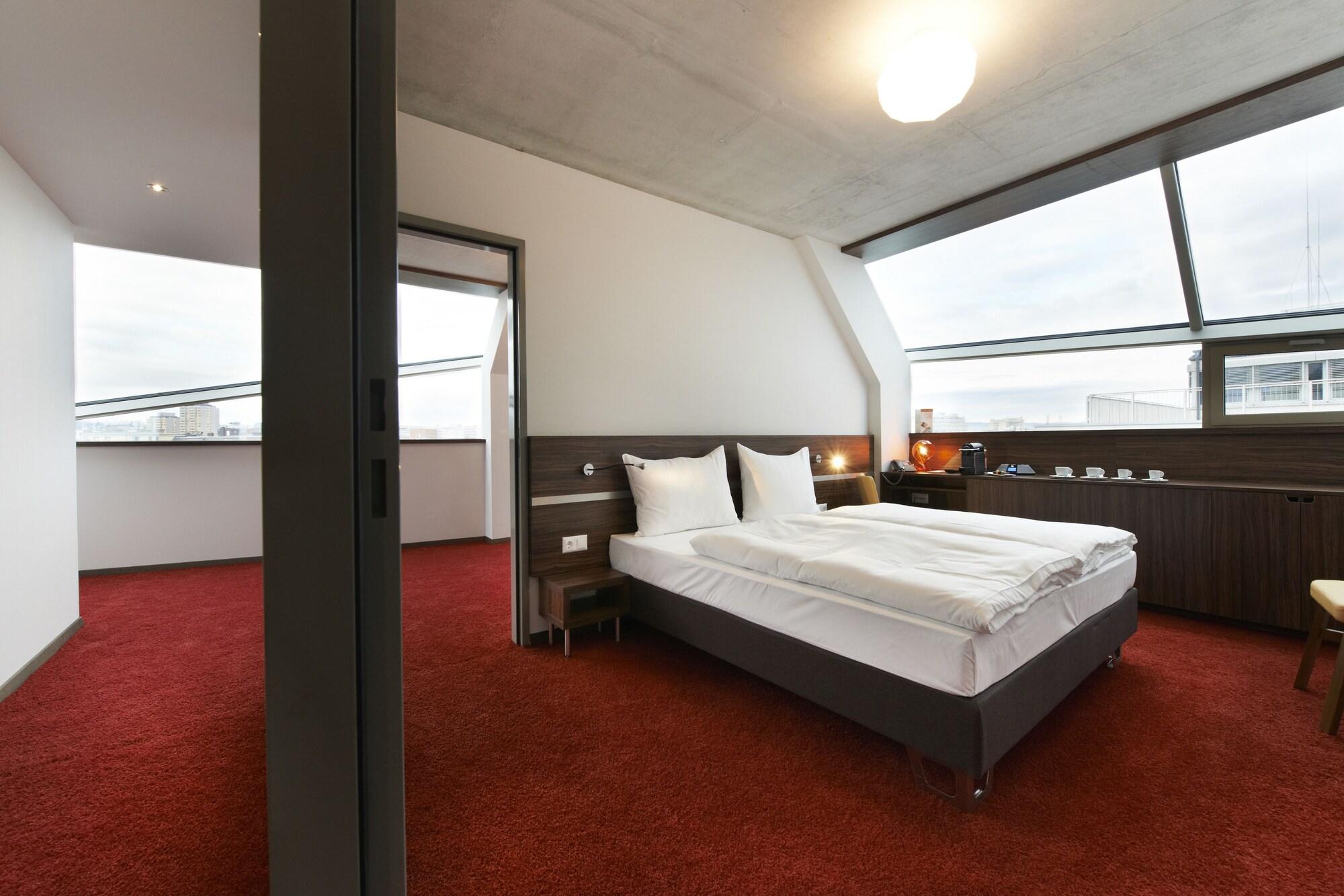 Simm'S Hotel - Cityhotel Next To Metro U3 Wina Bagian luar foto