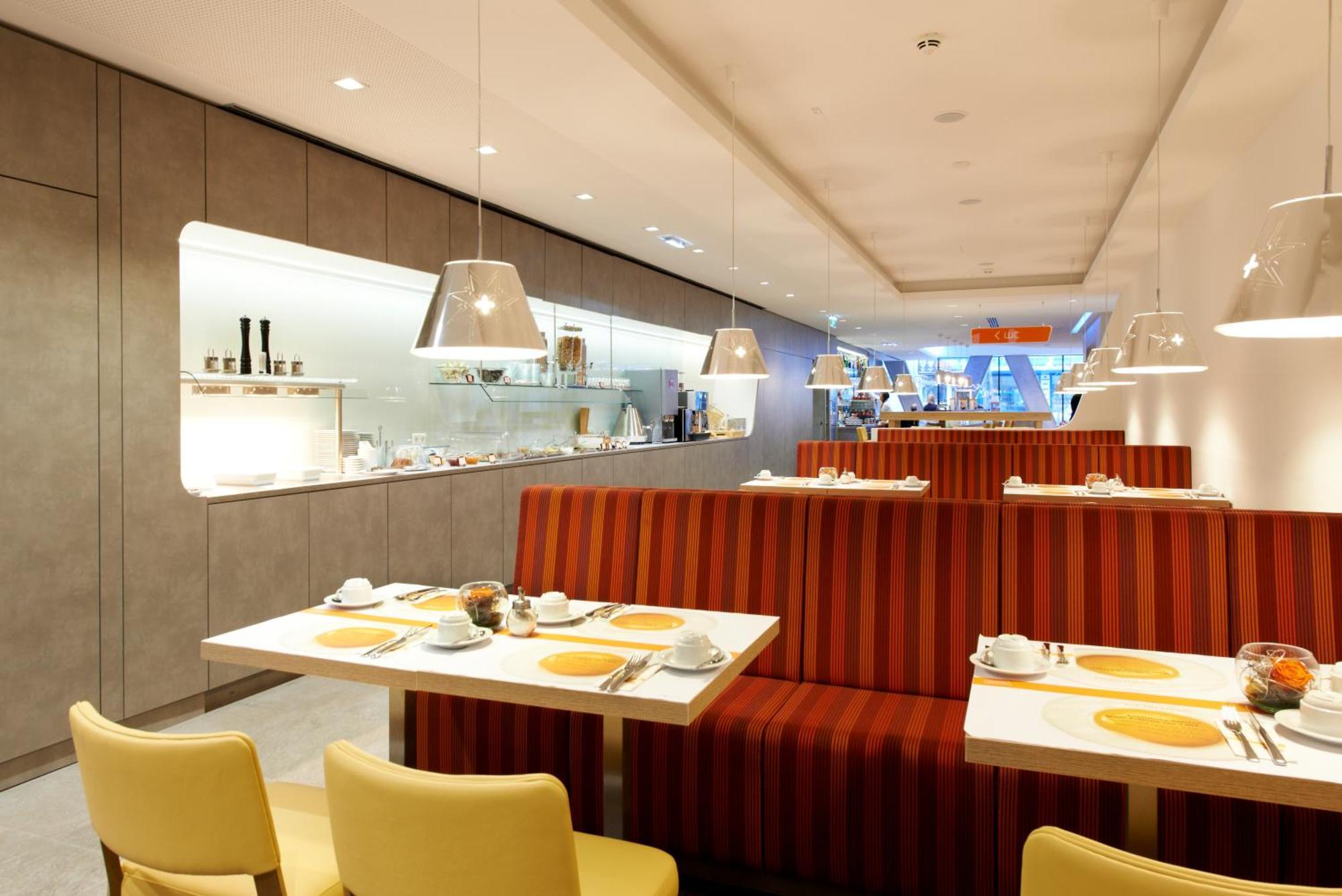Simm'S Hotel - Cityhotel Next To Metro U3 Wina Restoran foto