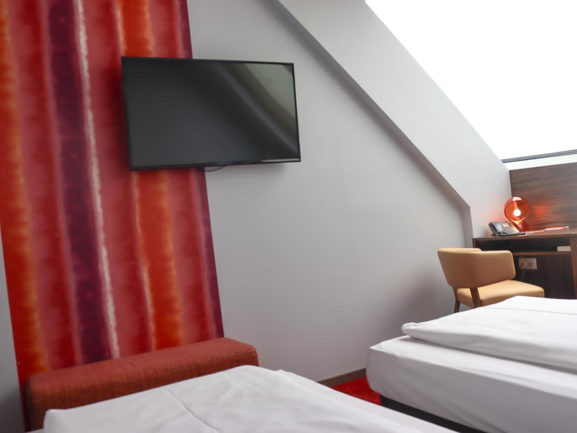 Simm'S Hotel - Cityhotel Next To Metro U3 Wina Bagian luar foto